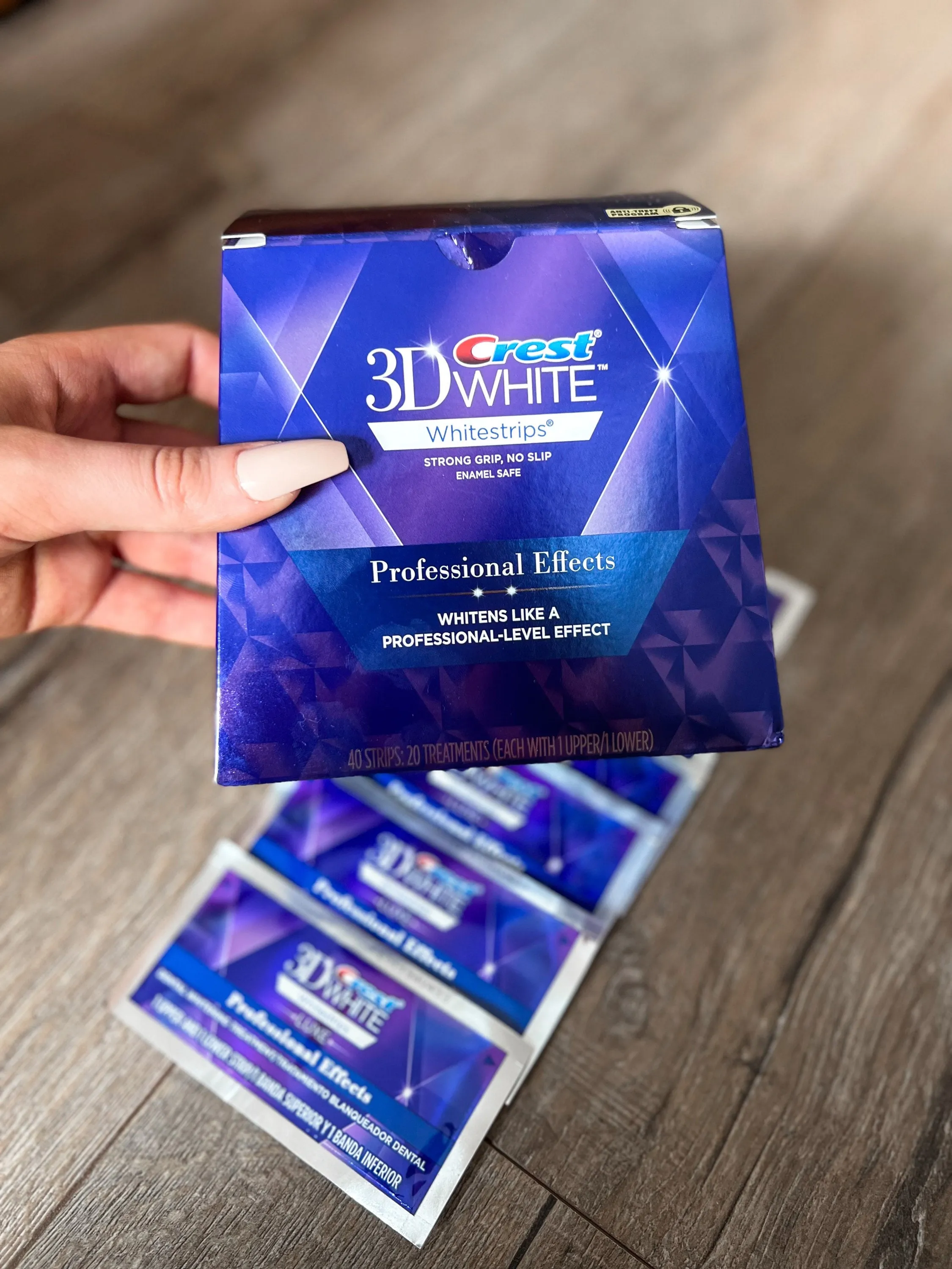 33416 crest whitening strips application