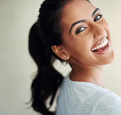 33557 teeth discoloration causes