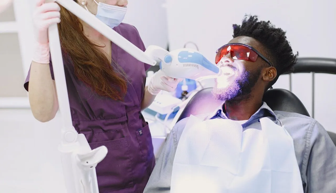 33560 teeth whitening clinic